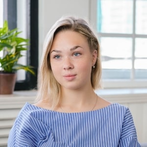 psychologist 2021 09 01 12 56 26 utc selfie min